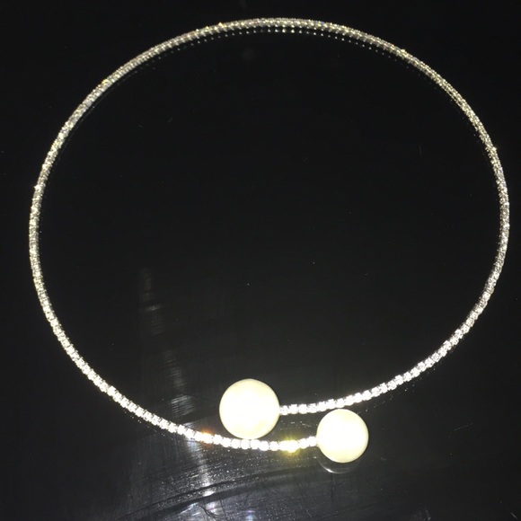 Jewelry - Rhinestone choker